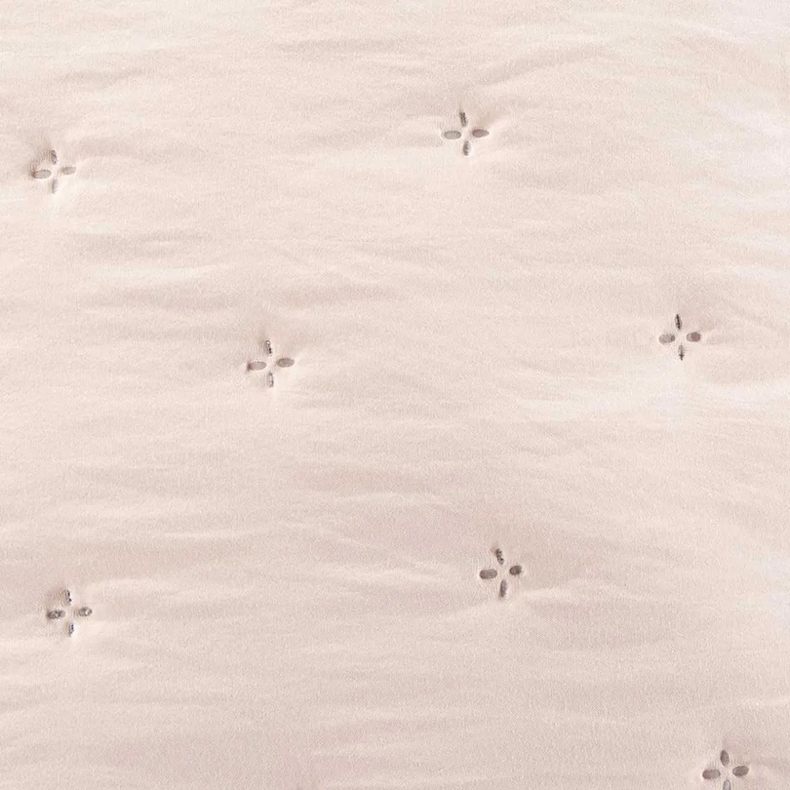 Edredones Y Colchas>Edredón AMALFI crudo con encaje 250x260cm