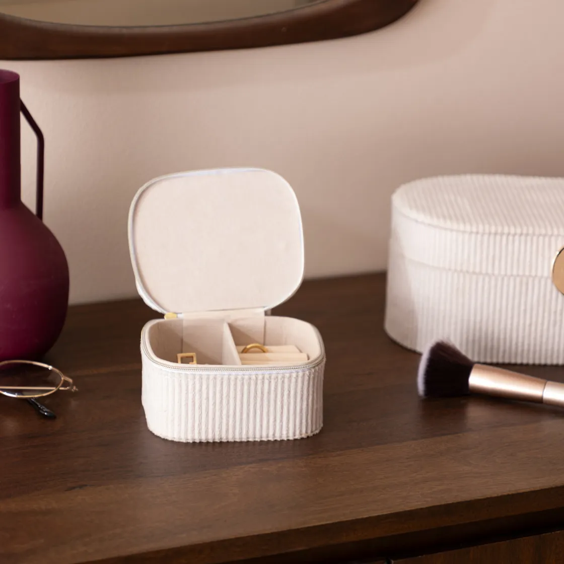 atmosphera Accesorios|Estilo Contemporaneo>Joyero Enya De Terciopelo Beige